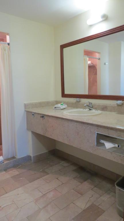 Hotel Tehuacan Plaza Phòng bức ảnh